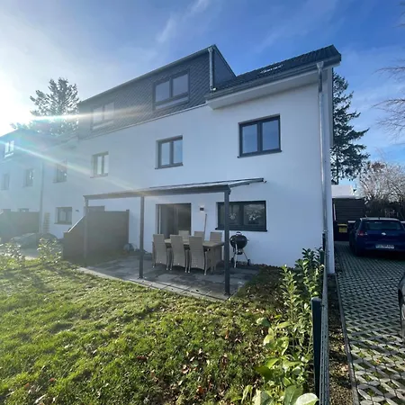 Prázdninový dům Gemuetliches Und Familienfreundliches Haus Mit Garten Vor Den Toren Hamburg